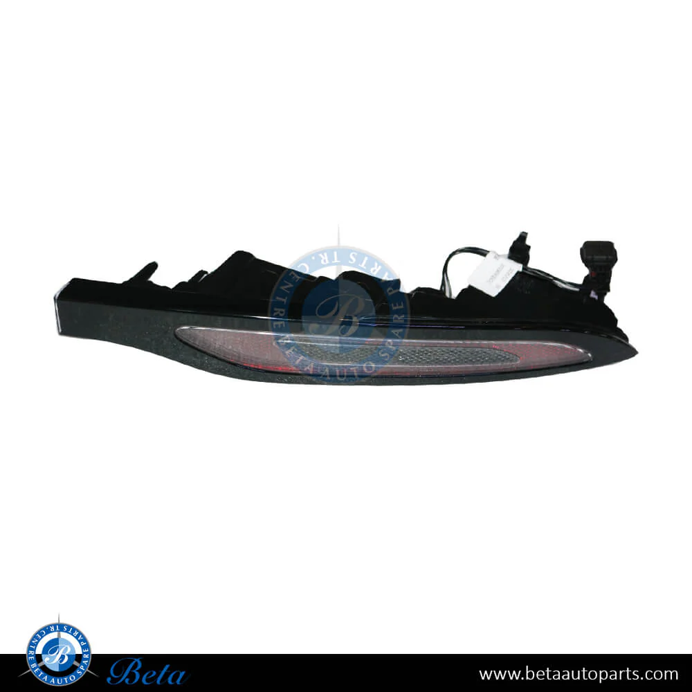 Range Rover Evoque (2019-Up), Rear Bumper Reflector (Right), China, LR166613
